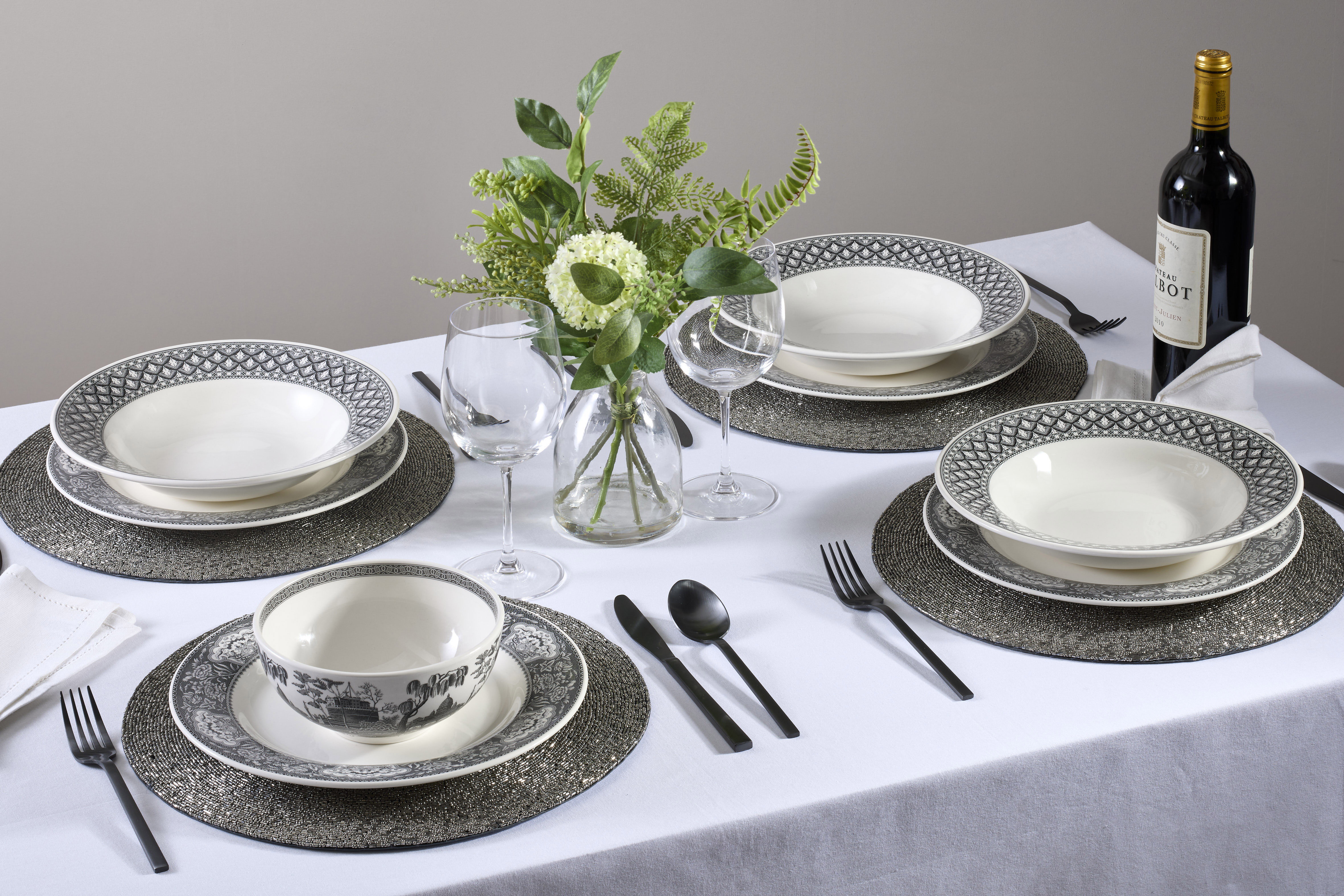 Heritage 11 Inch Dinner Plate (Floral) image number null